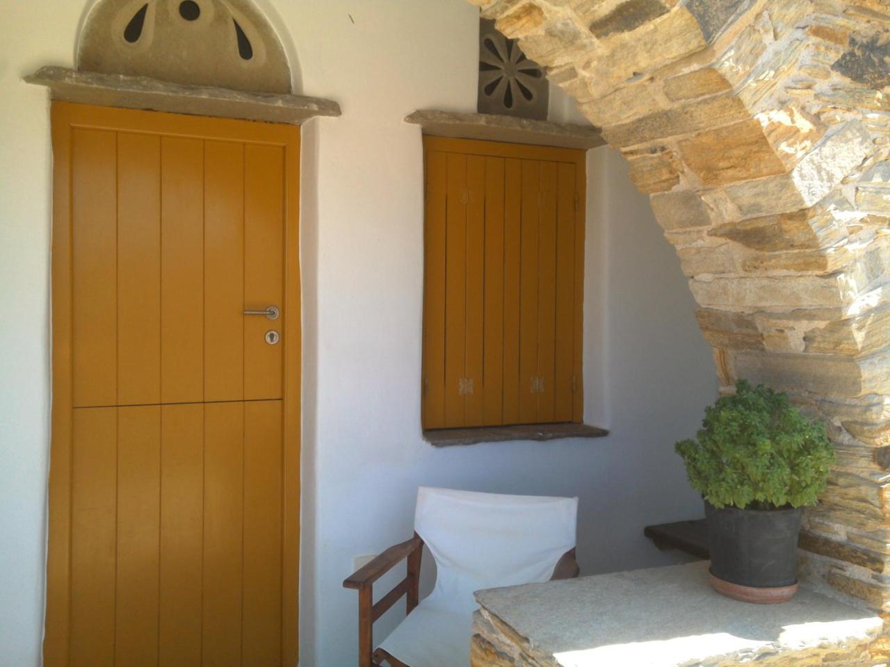 Parodosiako Diamerisma Rochari Platia  Exterior photo